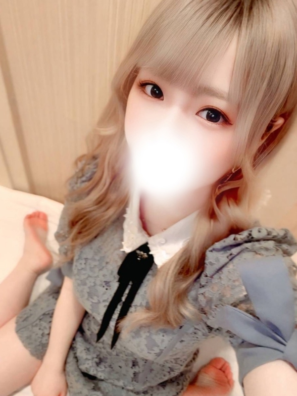 いちご◆クジラちゃんは豪快です(23歳、B:86、W:.54、H:85)